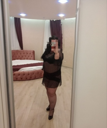 Живу в Москве и предлагаю тебе самые высококлассные услуги. Мои возможности безграничны: от нежных ласк до страстного экстаза, я сделаю все, чтобы ты почувствовал настоящее удовольствие. У меня есть отличные отзывы от моих предыдущих клиентов, которые гарантируют мой профессионализм. В моем арсенале - фото, которые покажут тебе все мои прекрасные формы. Жду тебя, чтобы мы воплотили все твои грязные фантазии в реальность! 💋💫 3115, 42 года